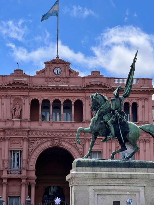 Dos Pasiones, Un Viaje: Montevideo y Buenos Aires